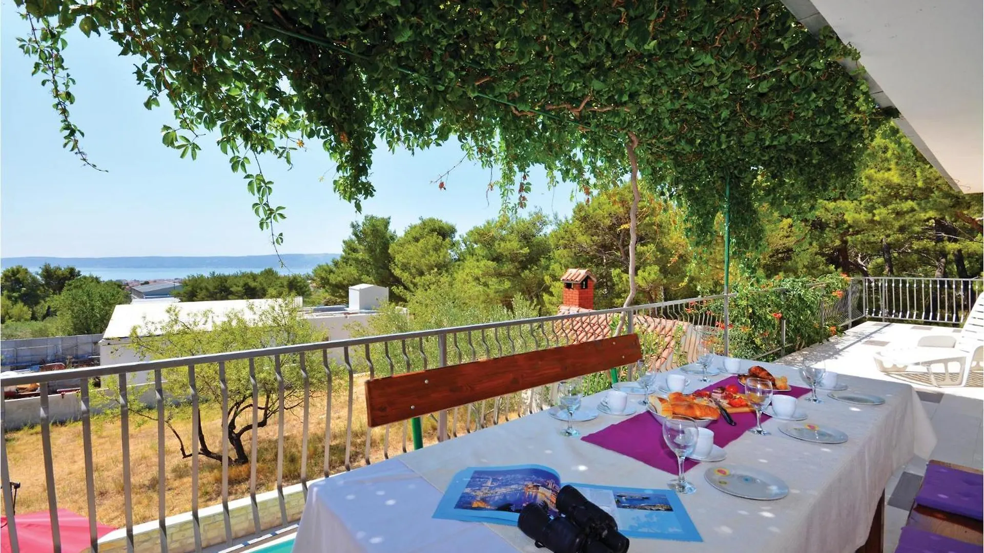 Gorgeous Home In Rudine With Wifi 0*, Rudine (Kastela)